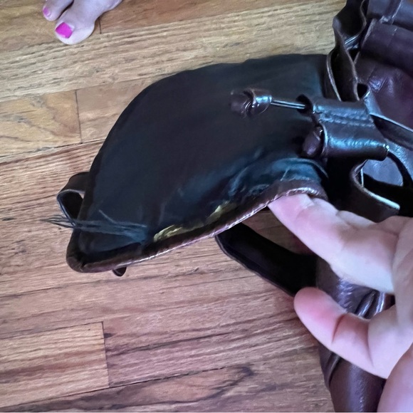 Vintage Frye Leather Backpack - Drawstring Closure Multiple Pockets Metal Zipper - Picture 8 of 9